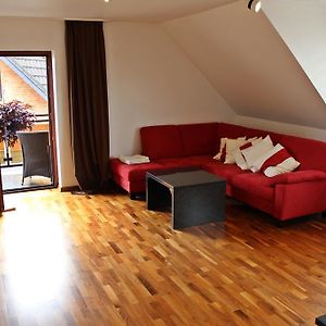 Appartement à 2 Chambres à Coucher